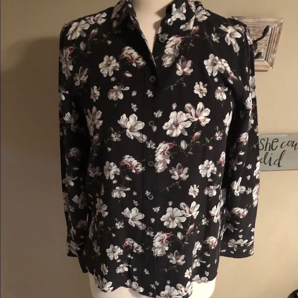 Equipment Leema Silk shirt. Size M. Floral. Silk
